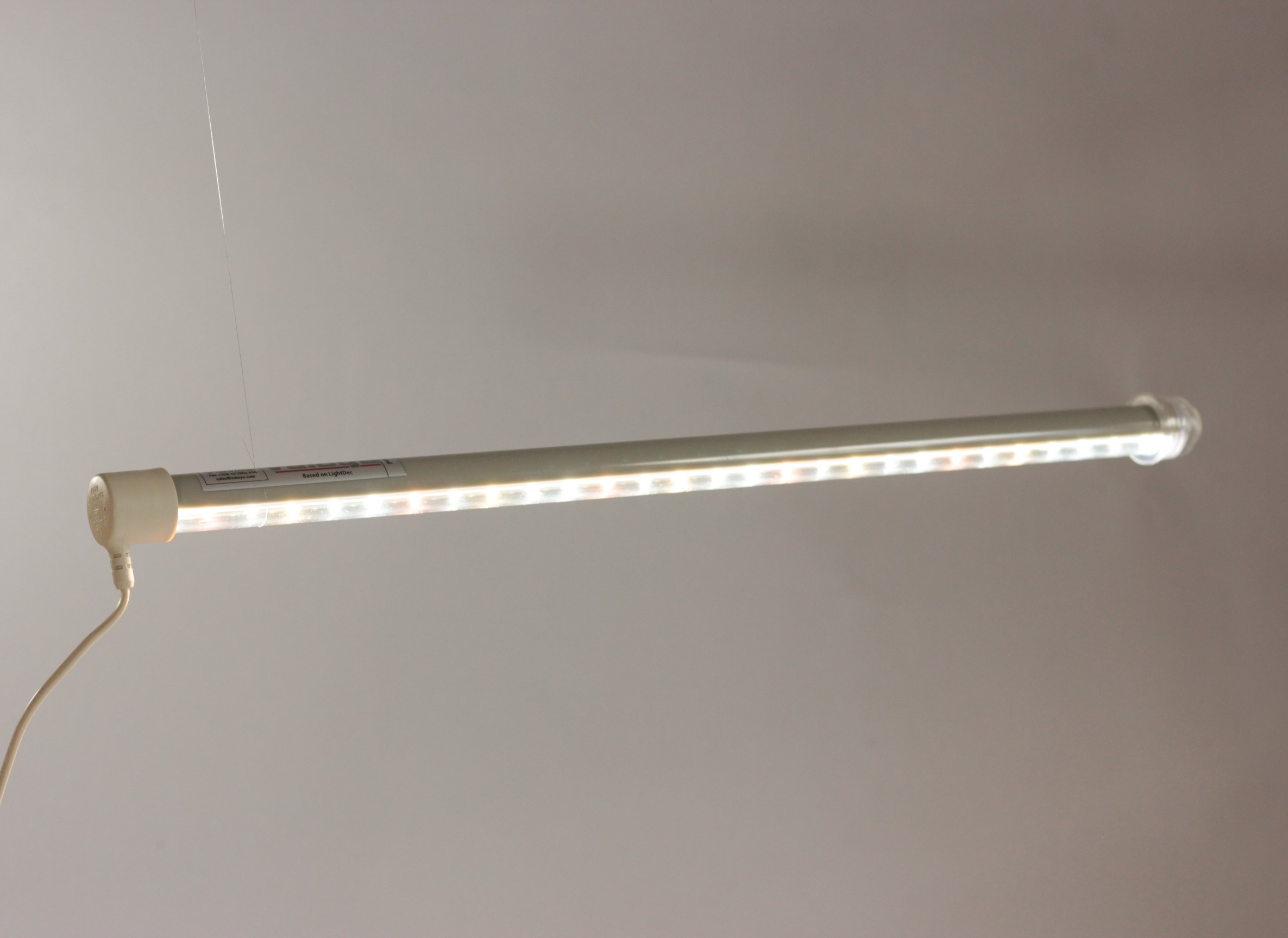Led grow lampa Valoya L10 NS12 pre všetky rastliny spektrum denného svetla dĺžka 595 mm